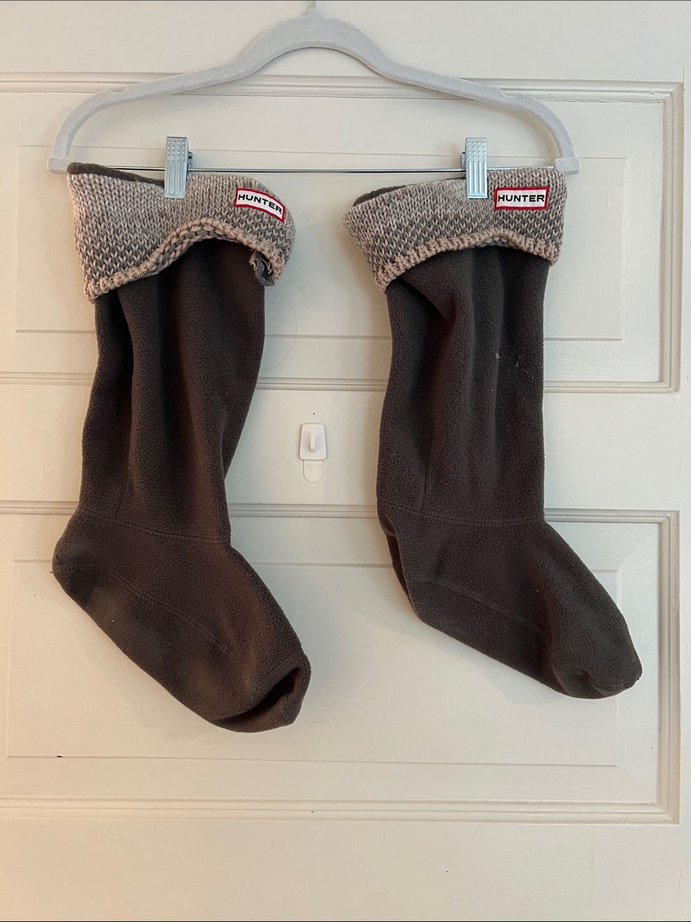 Hunter Men's Tall Fleece Boot Socks in Dark Brown with Gray Knit Cuff